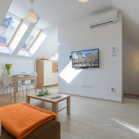 Διαμέρισμα Old Town First Floor
