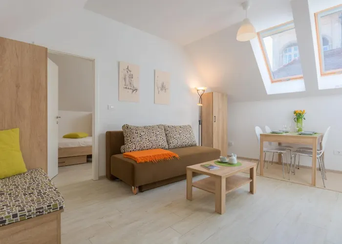 Old Town First Floor Apartment