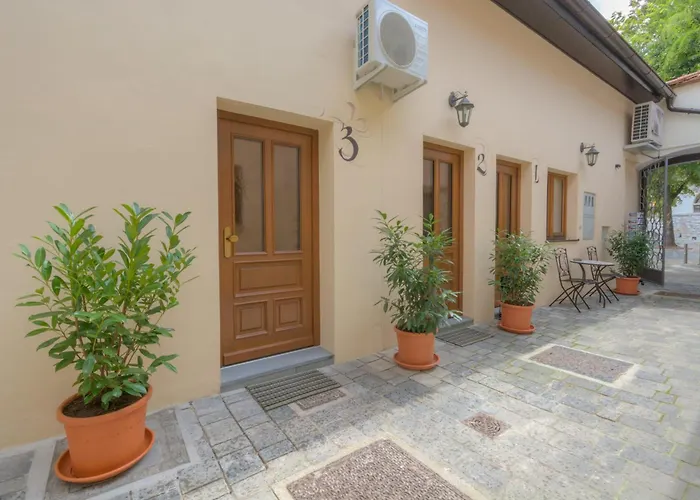 Apartment Old Town First Floor Laibach